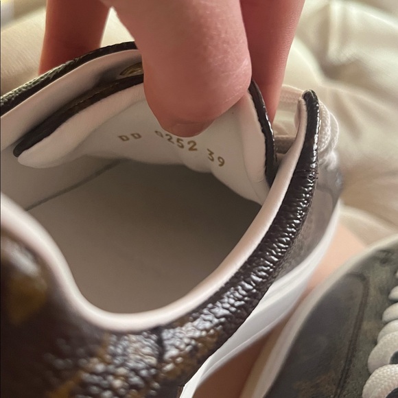 Louis Vuitton Women Time Out Sneakers - Picture 10 of 13